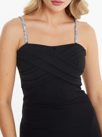 Vestido de tirantes con abertura frontal
