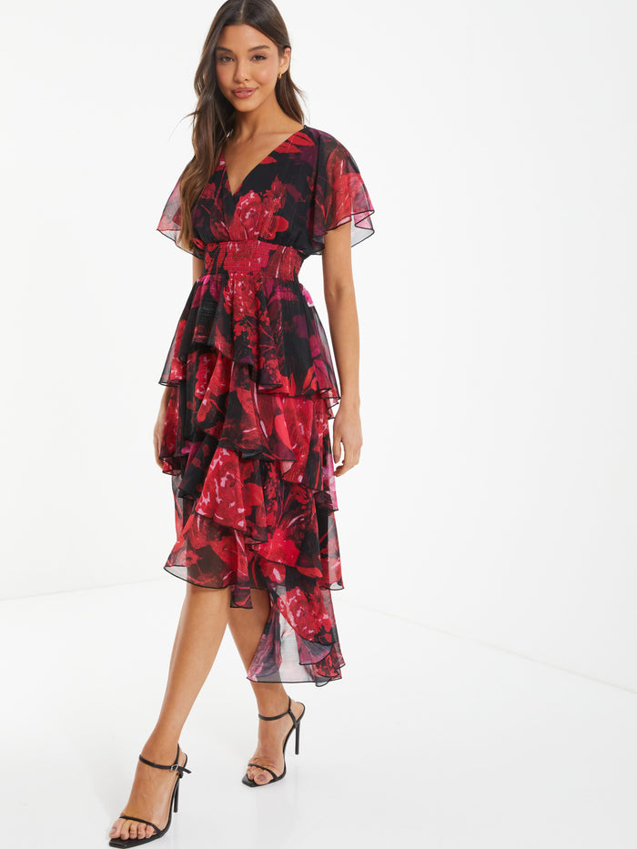 Vestido rojo estampado floral.