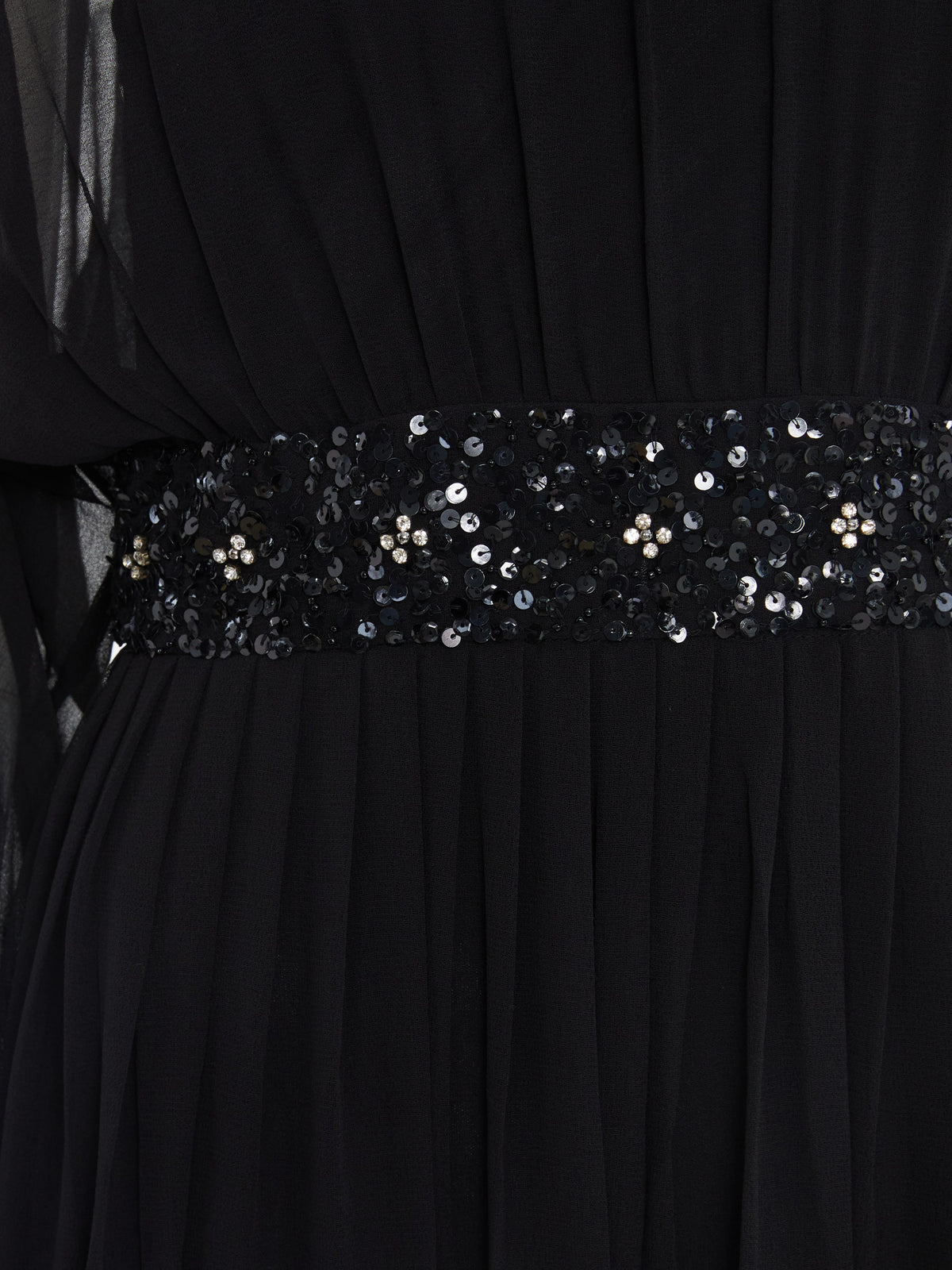 Maxi Vestido Halter Negro con Lentejuelas