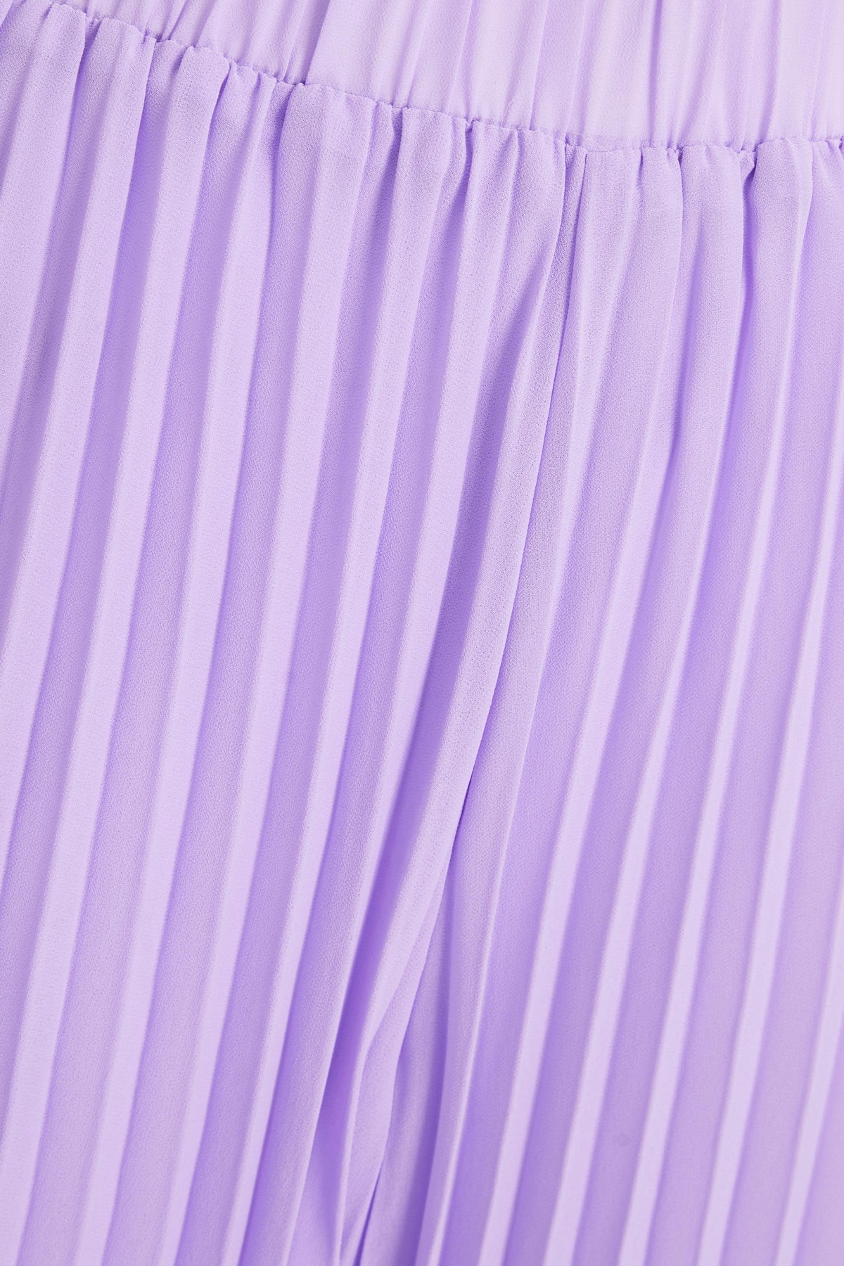 Pantalón lila plizado