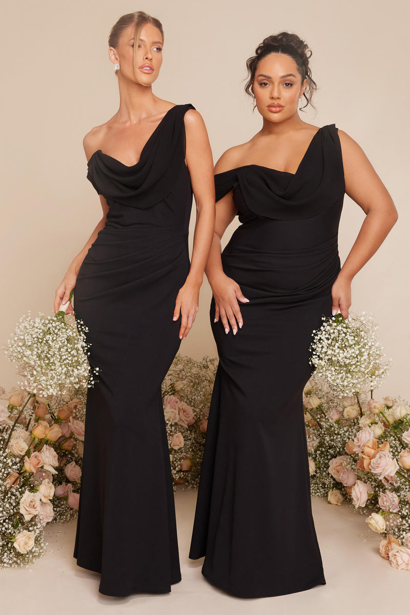 Maxi Vestido Cuello Asimétrico Negro